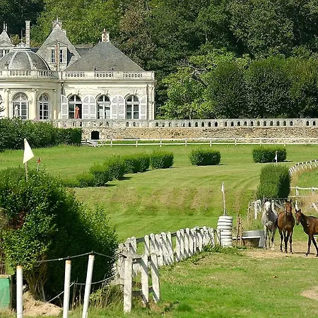 Palais L'encant Homestay Segre